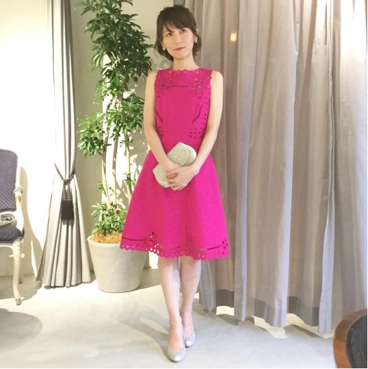 レンタルドレスのマナマナプラス 結婚式ドレス ワンピースをレンタル ページ 12 結婚式のお呼ばれやパーティーなど 特別な日のためのレンタルドレスショップ マナマナプラス Celfordやlagunamoon等 国内人気ブランドはもちろん インポートドレスも豊富にご